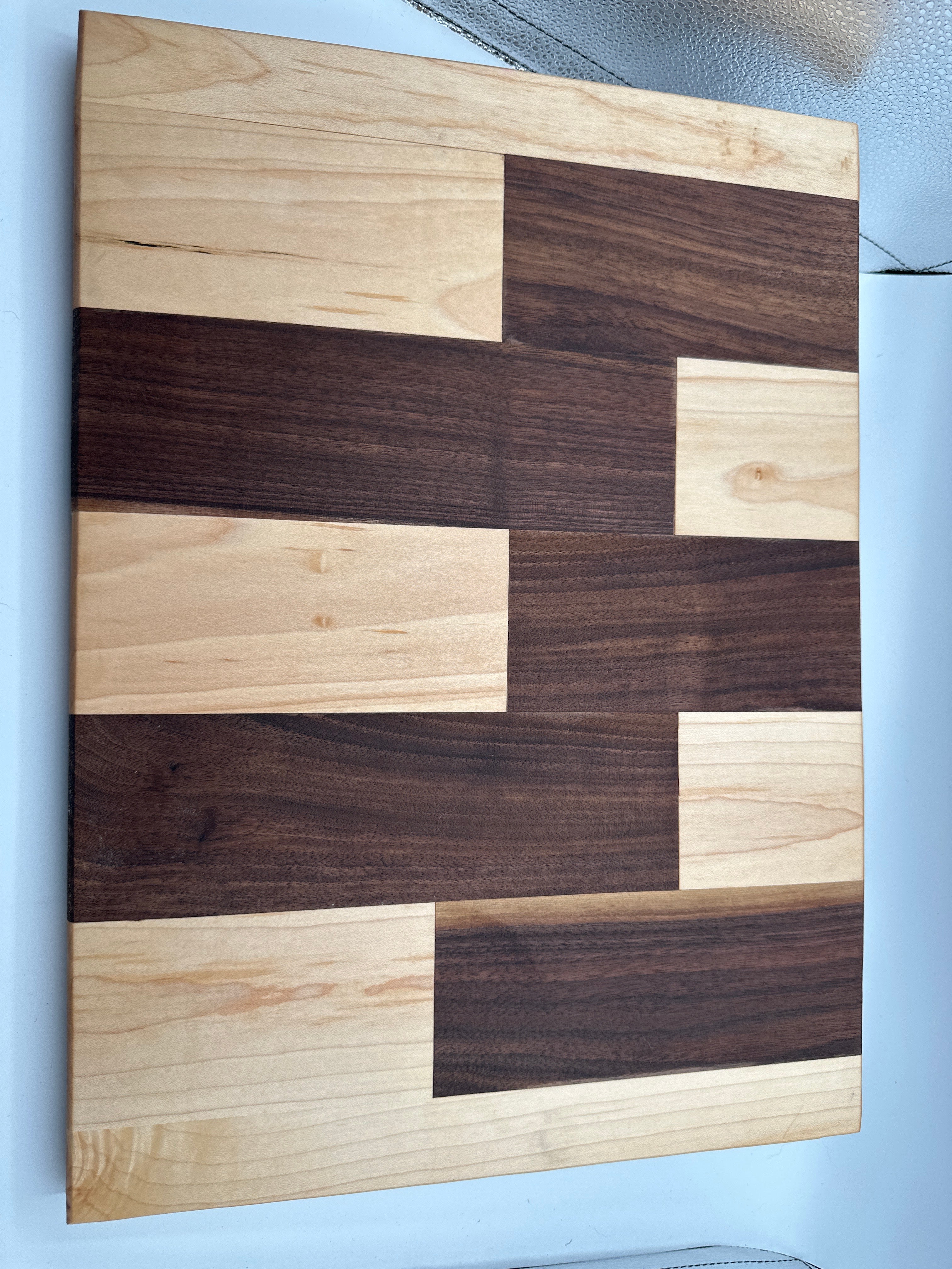 Cutting board/black walnut/maple/