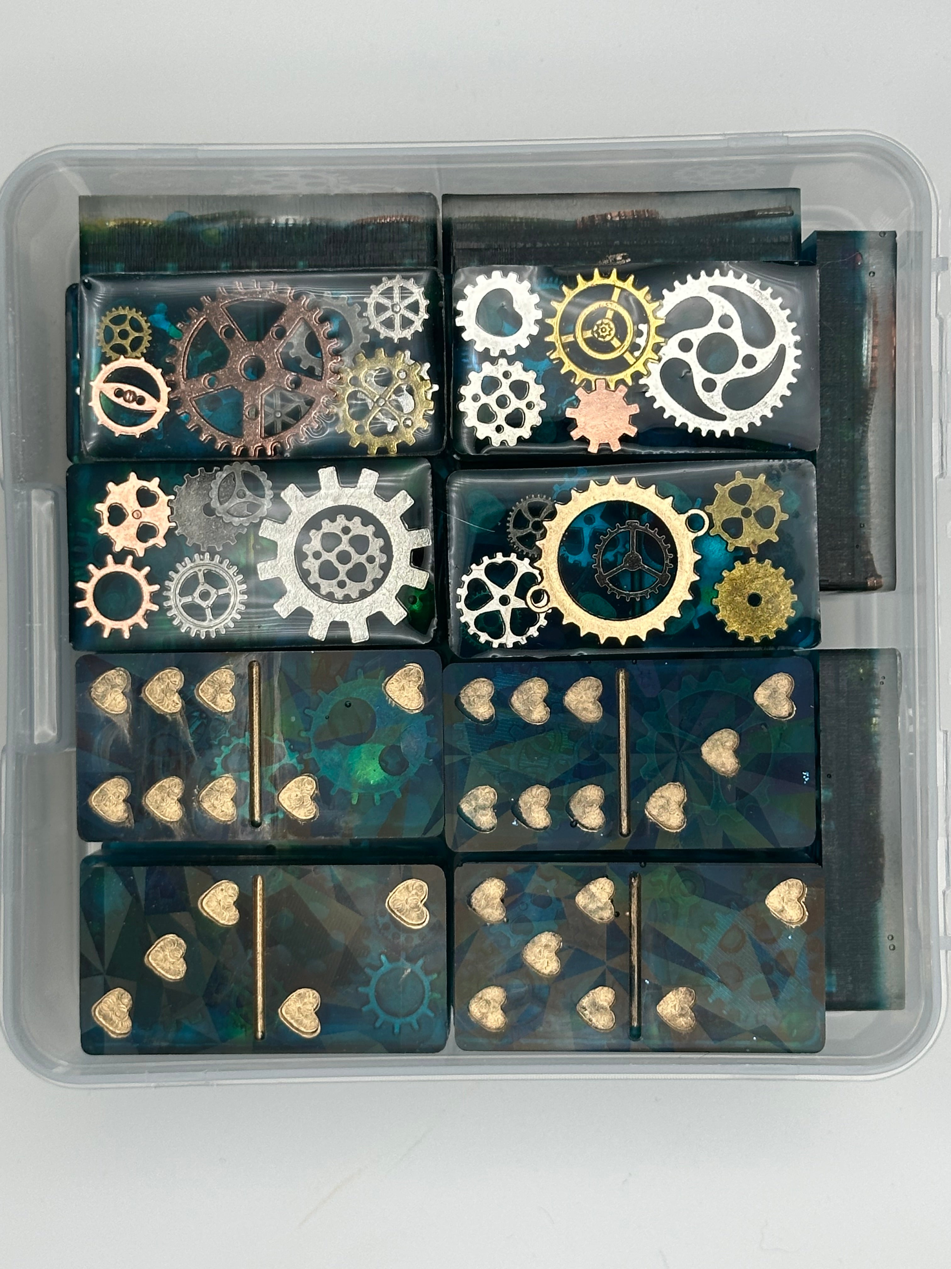 Dominoes