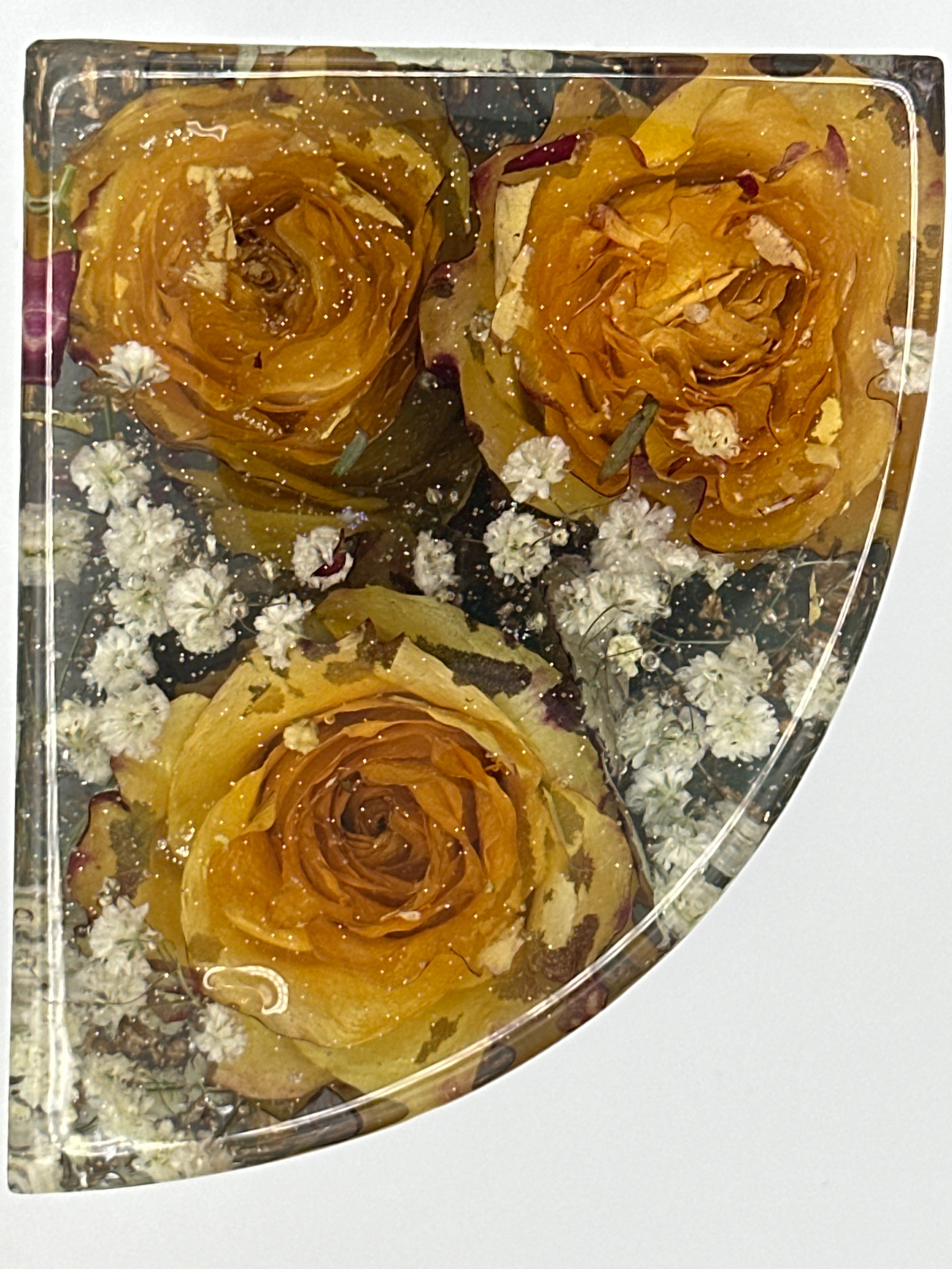 Book ends set/dried flowers, yellow roses and babies breath/￼weight 3 lb 22 ounces/ Item 102