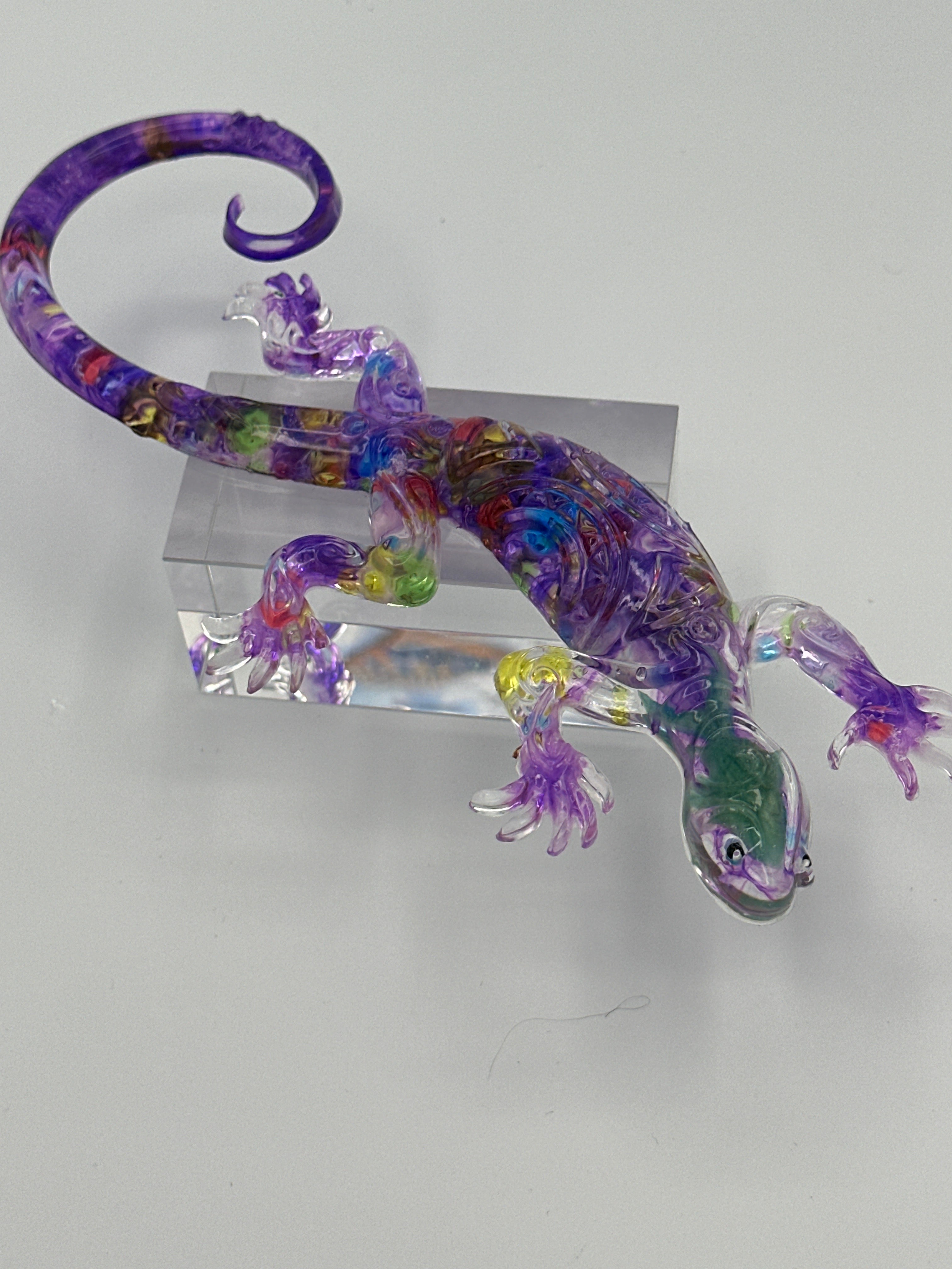 Lizard/purple/multicolored jewels/fish in head/item number 175