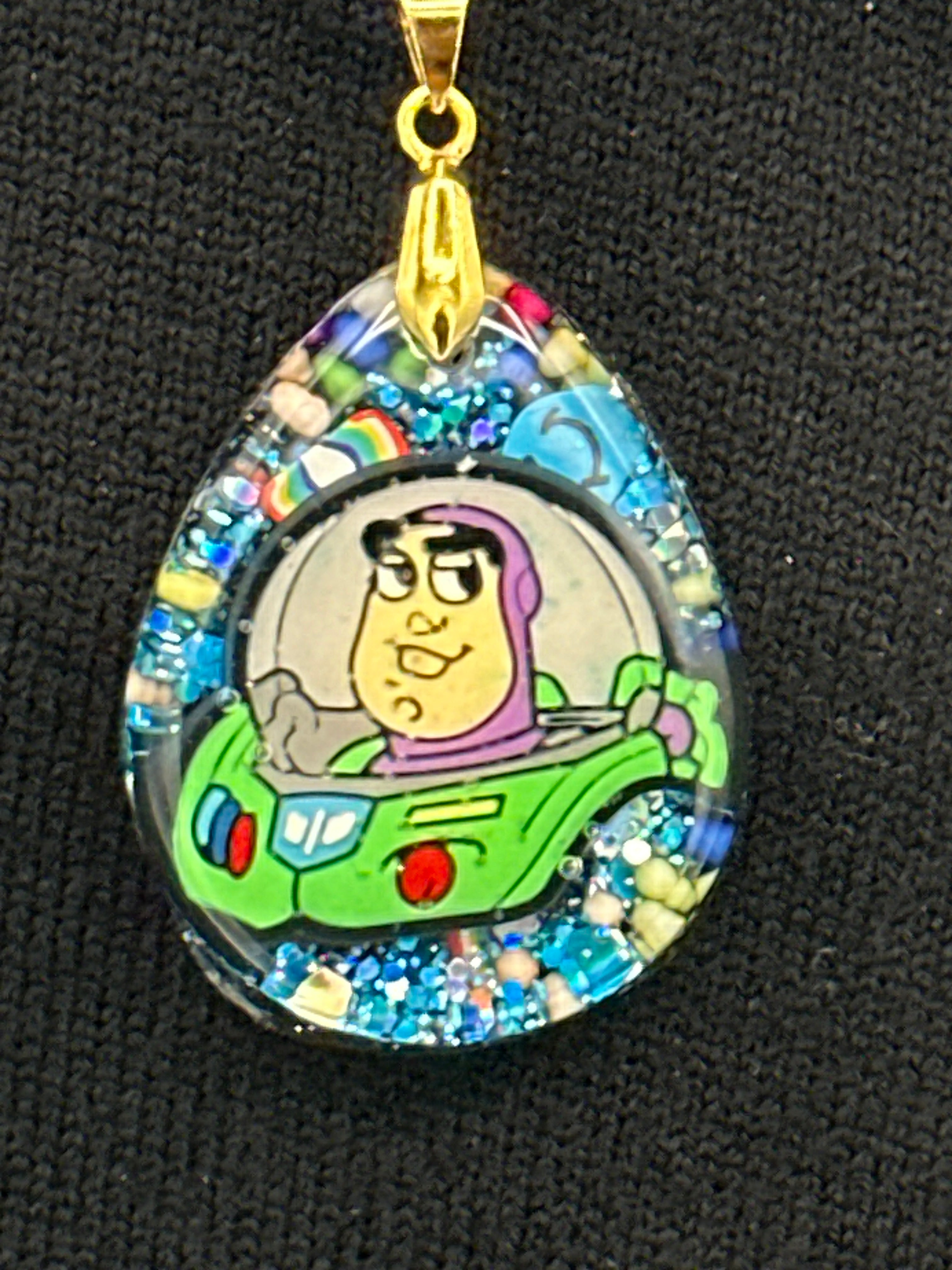 Pendant / 1.75 “ / Item 55