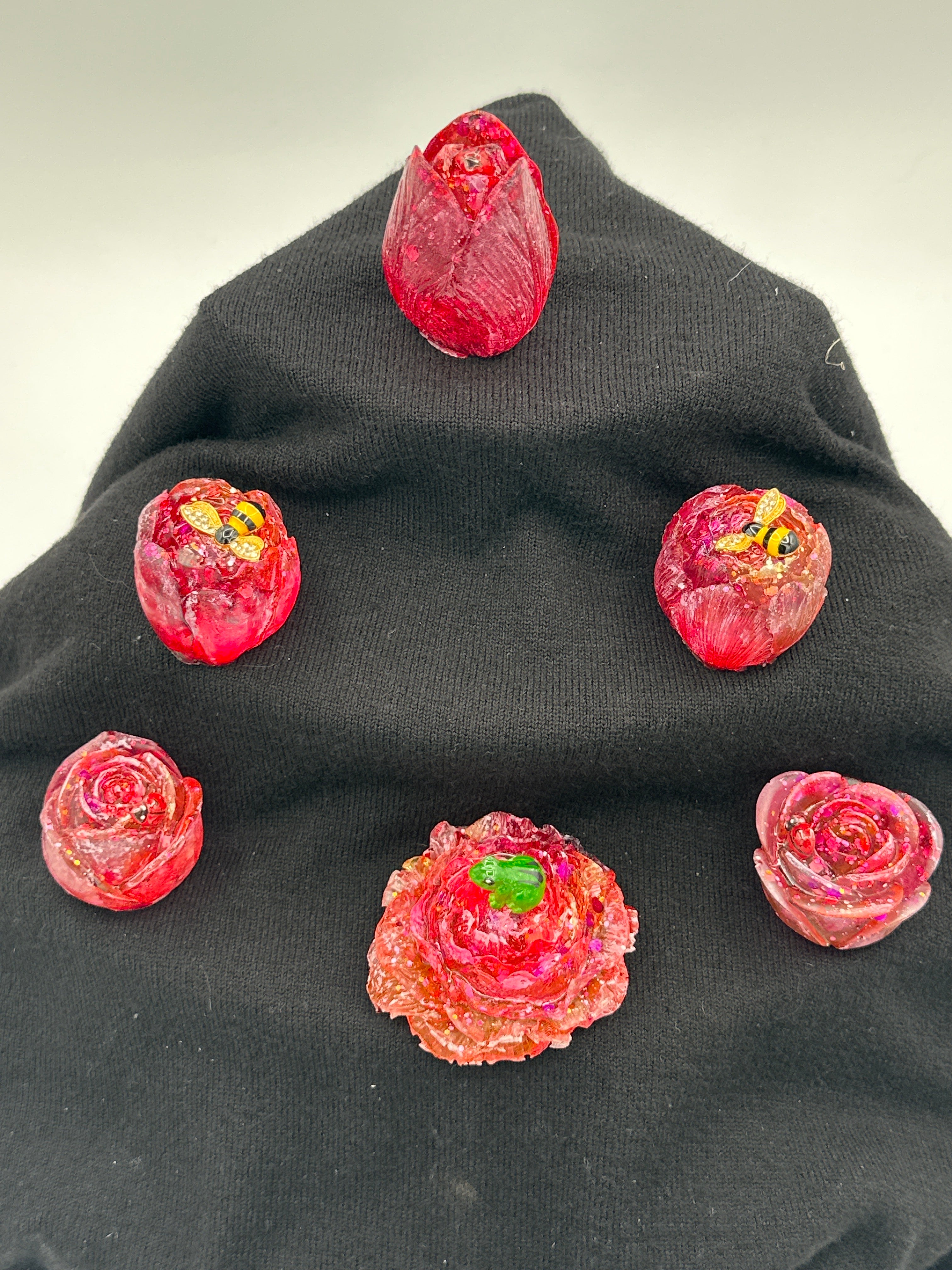 Roses / pink/white tipped/glitter/frog/2 bees/3 ladybugs/item two