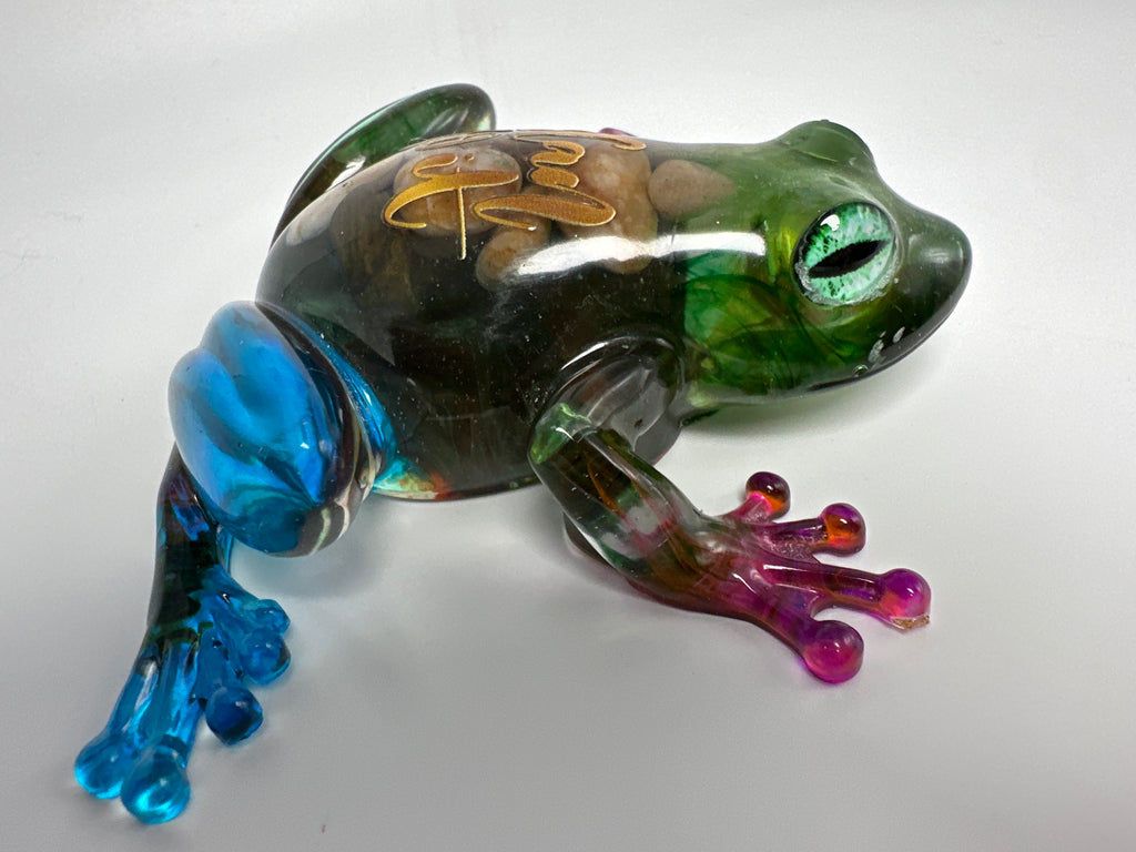 Frog Fancy multi-colored with natural stone. “I can do it“ on back. Glass eyes. Item 59