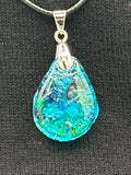 Pendant/ 1 inch / glitter/ iridescent pearls

item 21