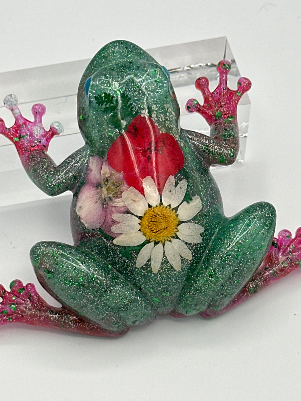 Frog Fancy  /floral/green/red feet glitter/item 62