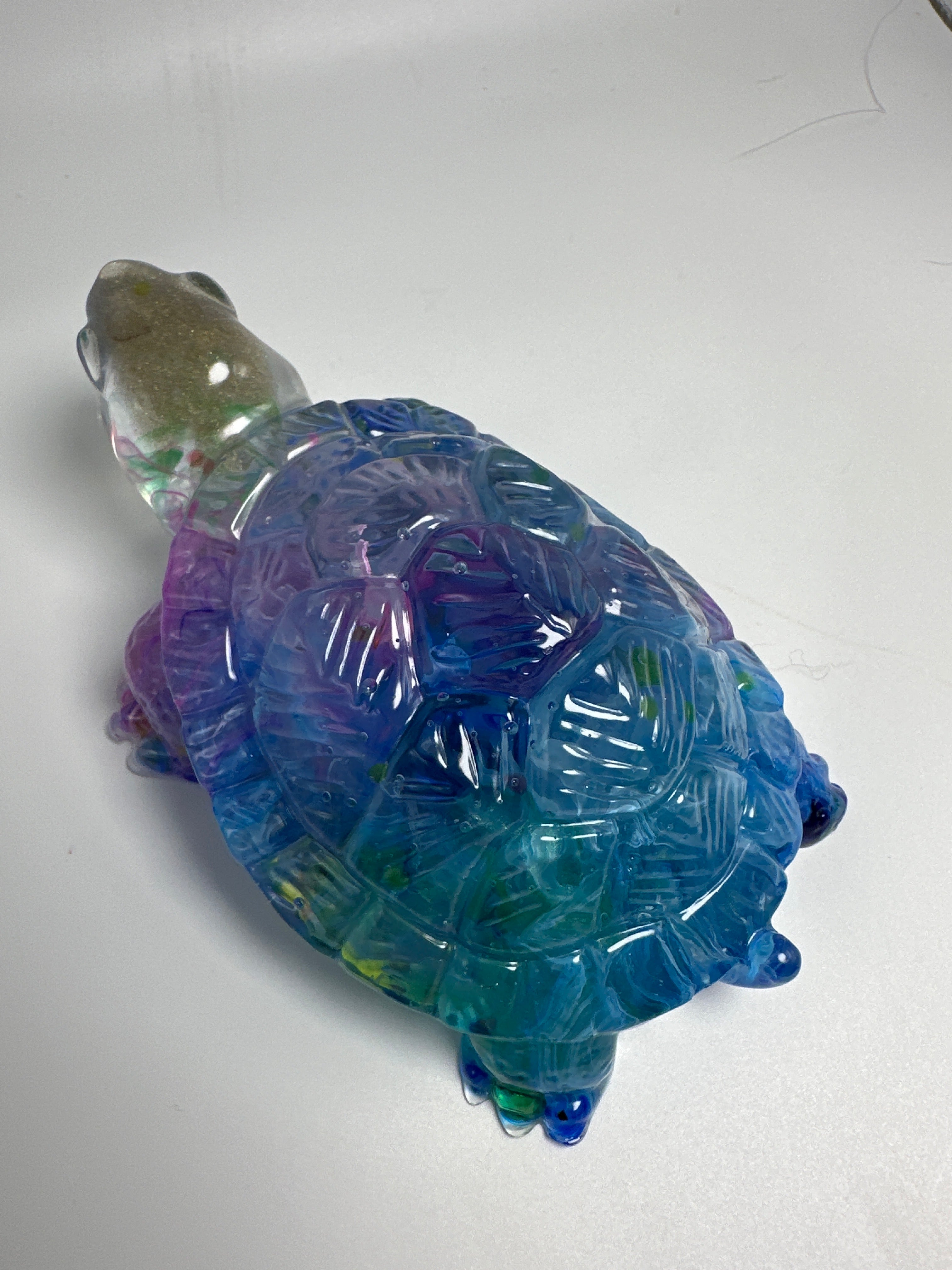 Ground Turtle / 5.5 inches / smokey blue, fish in his head. Item 185