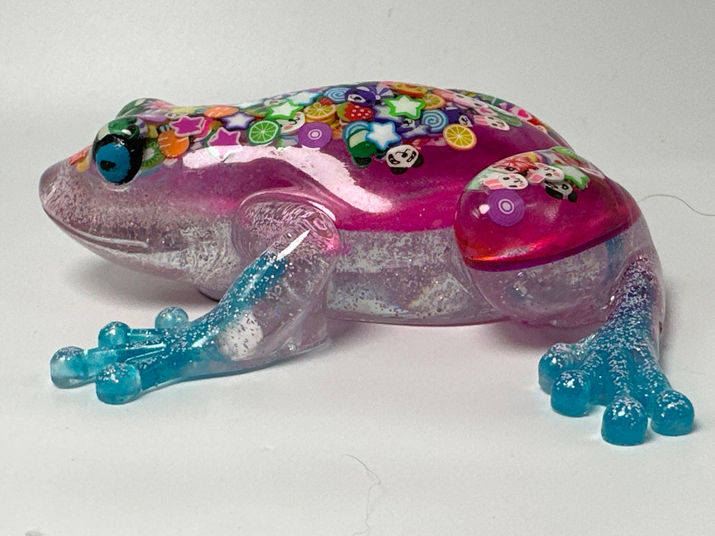 Frog Fancy clear / pink /confetti / painted eyes. Happy life belly. Item 206