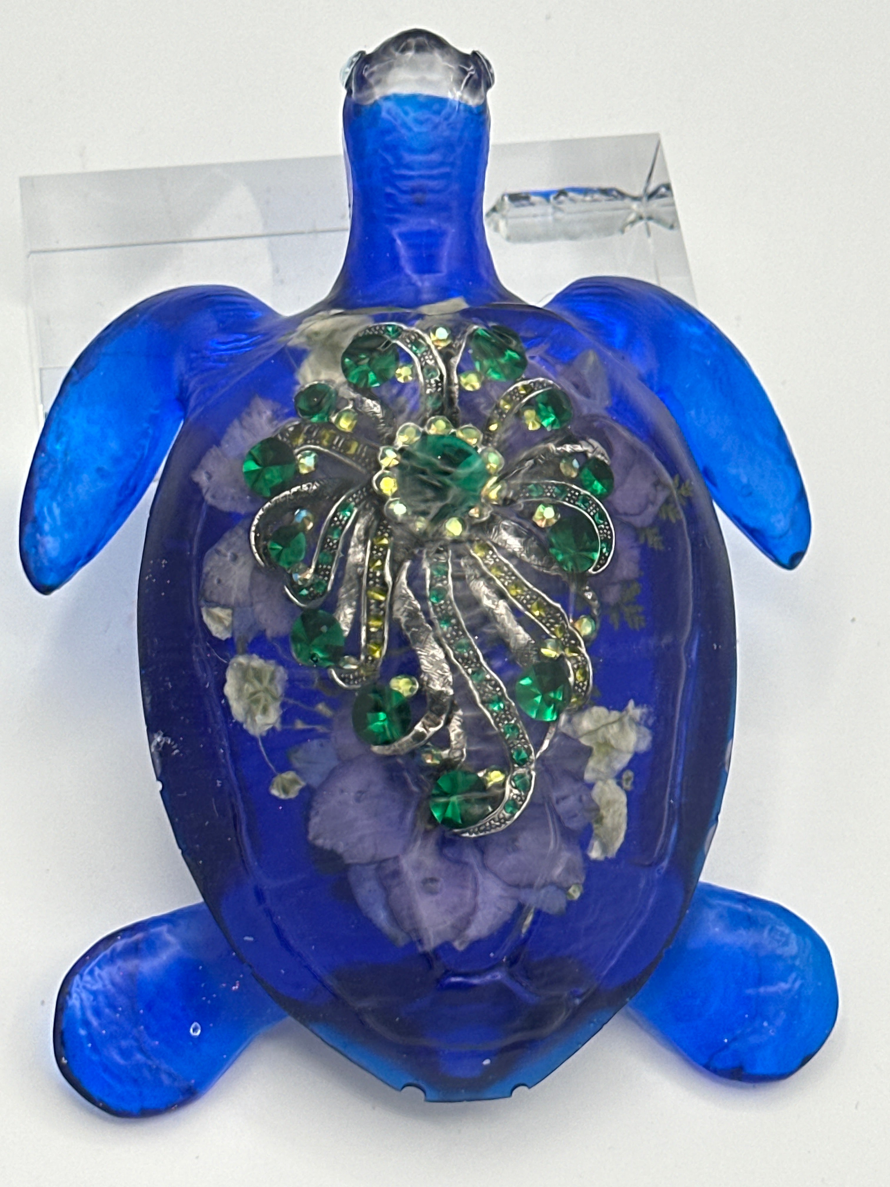 Sea turtle/medium/royal blue/floral/green brooch/item 351