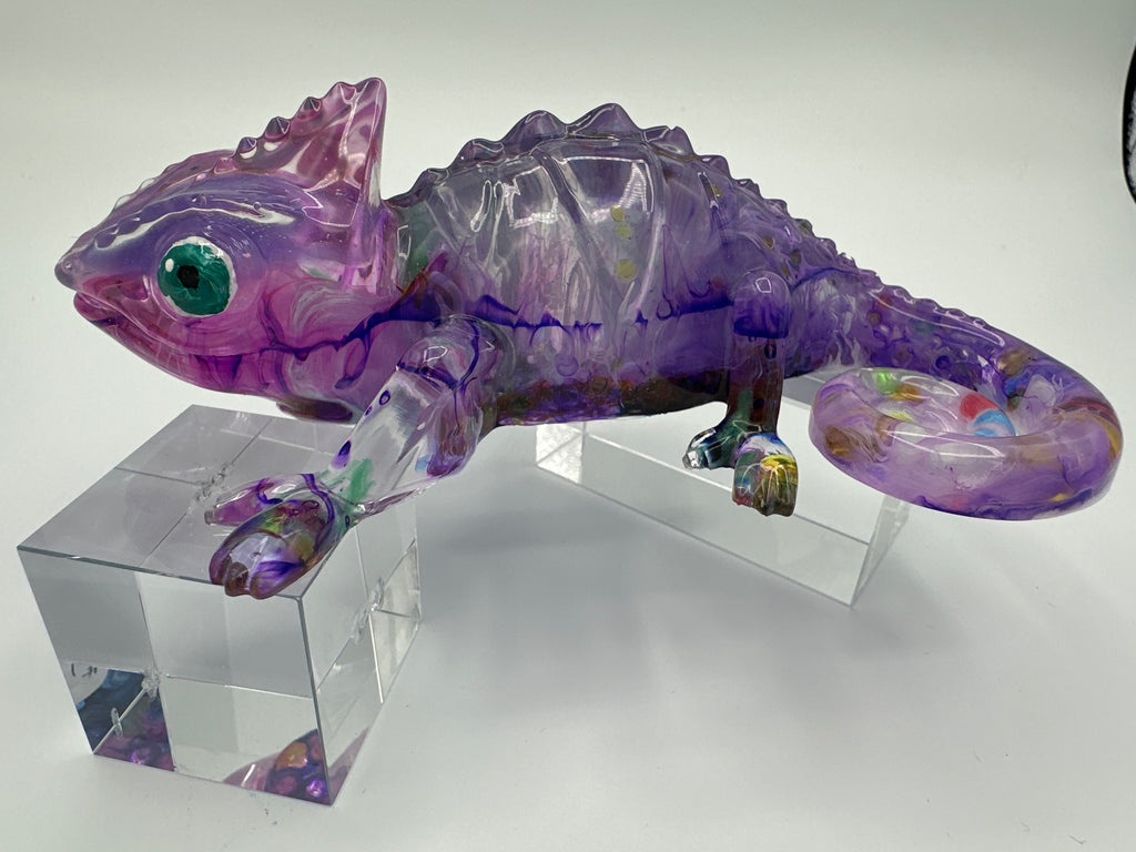 Gecko / purple smoke multicolor with jewels/wait 6.9 ounces item 193
