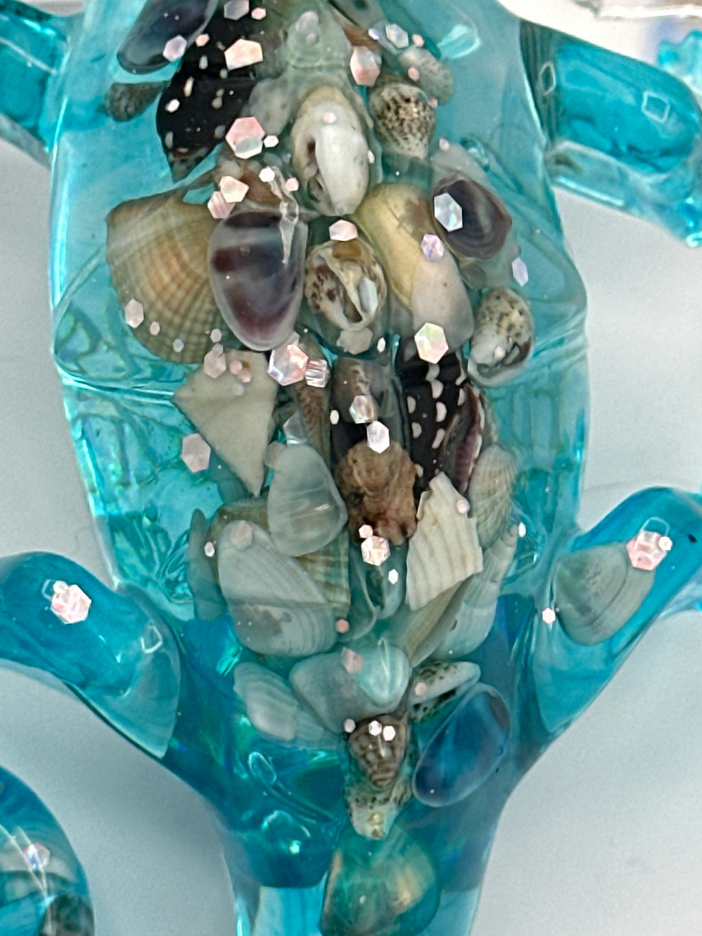 Gecko/ aqua/seashells/glitter/fish head/enjoy the little things on belly/item 69
